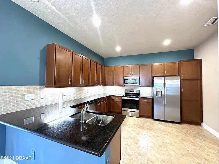 6326 Hanfield Dr — Photo 12