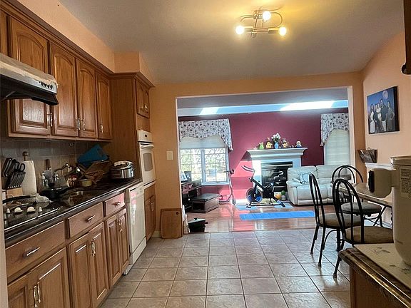 3rd image of 64 Todd Court