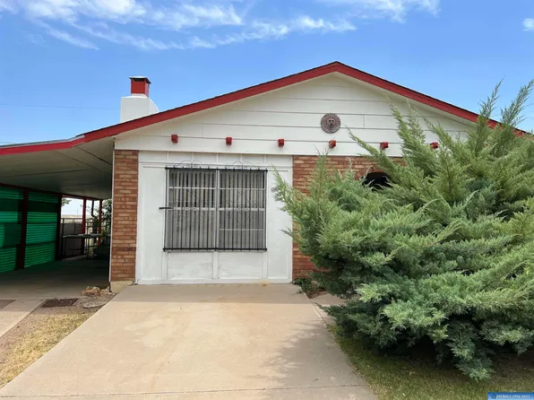 216 Arizona St, Hurley, NM 88043