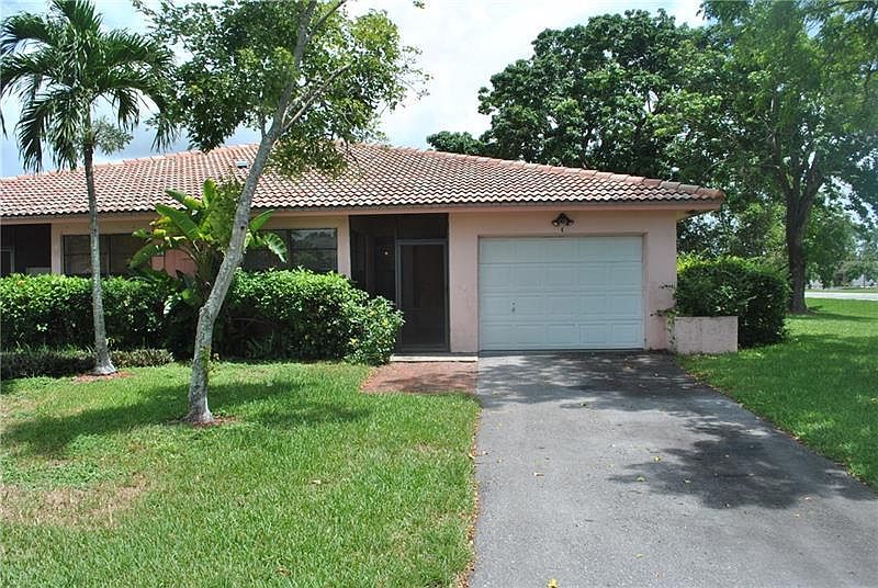 1st image of 11001 Glenwood Dr