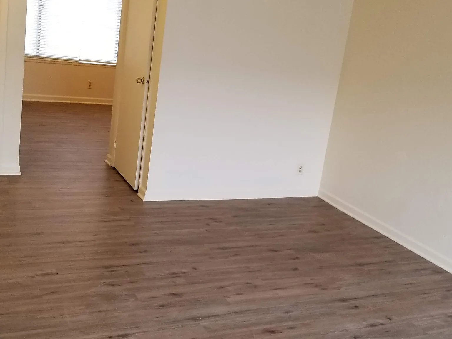 3 bed, 1170 sqft, $1,850 — Photo 3