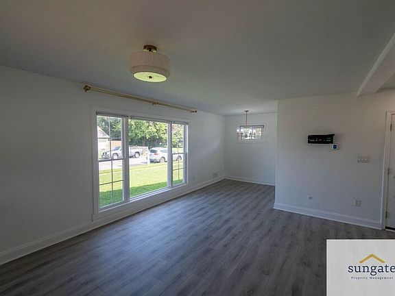 3rd image of 1908 Wilhelm Ave