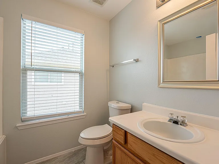6247 Elton Knolls St — Photo 16
