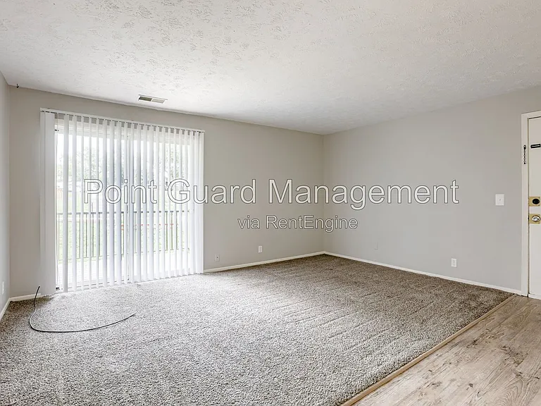 Brent Village — Photo 65