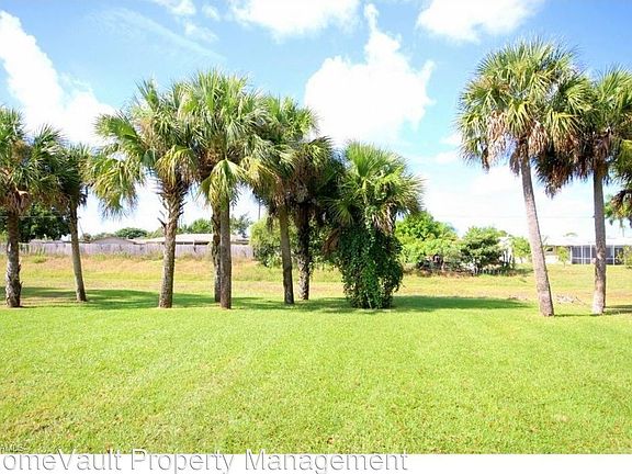 3rd image of 391 Shadow Lakes Dr