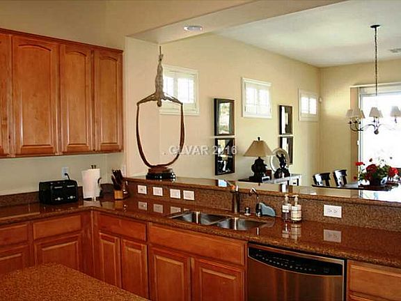5th image of 2932 Foxtail Creek Ave