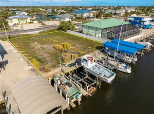 3227 Stringfellow Rd, Saint James City, FL 33956