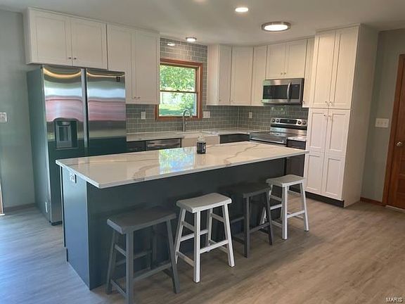 3rd image of 1280 Dana Ave