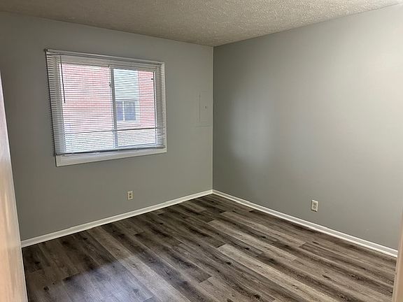 5th image of 1122 9th Ave