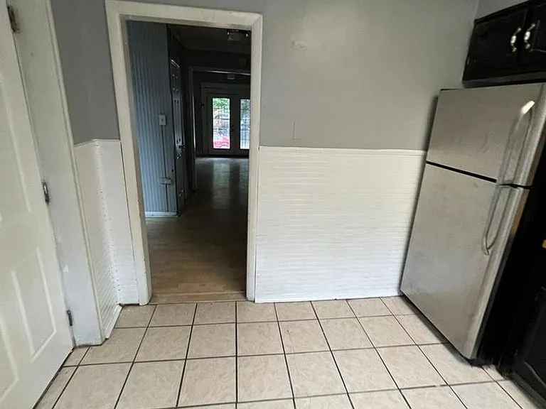 931 Granite St — Photo 10