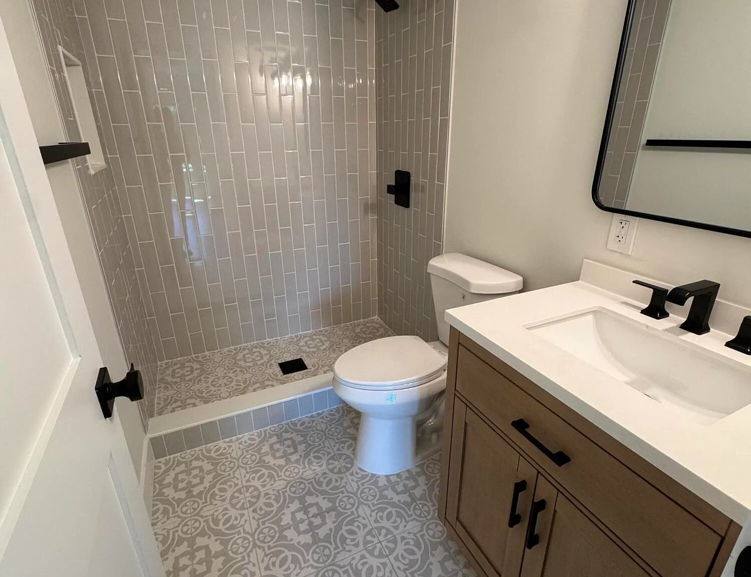2 bed, 2.0 bath, 1005 sqft, $2,700 — Photo 1