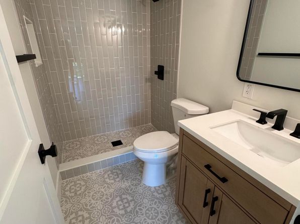 629 Sea Pine Way APT C1