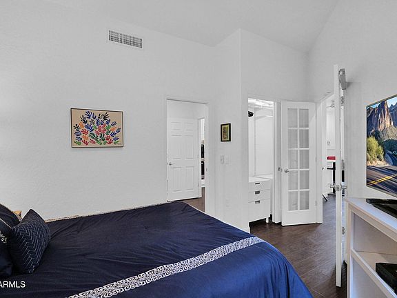 5th image of 3800 S CANTABRIA Circle #1004