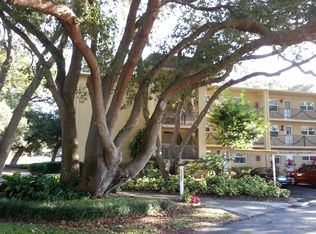 831 Maple Ct APT 105, Dunedin, FL 34698
