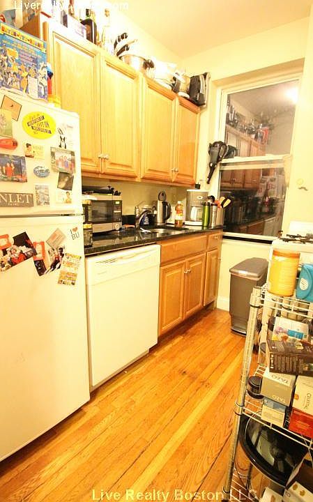 2nd image of 112 Brainerd Rd #15