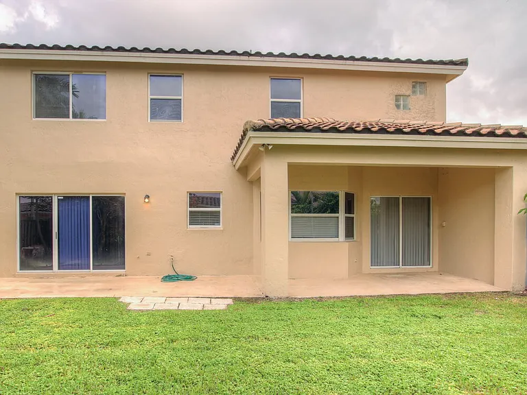 9070 SW 157th Pl — Photo 17