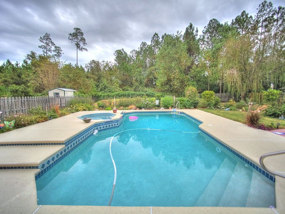 2nd image of 4048 Pine Run Cir