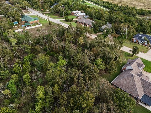 3rd image of SW Mountain Rd