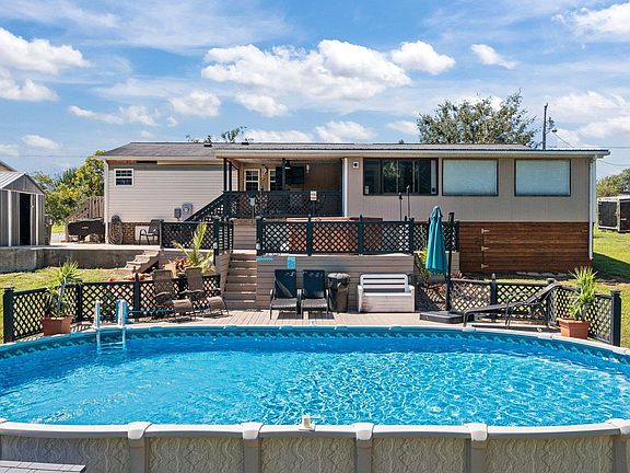5th image of 6542 Oak Hollow Dr