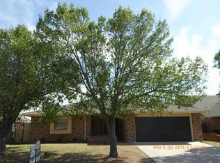 7210 SW Drakestone Blvd, Lawton, OK 73505