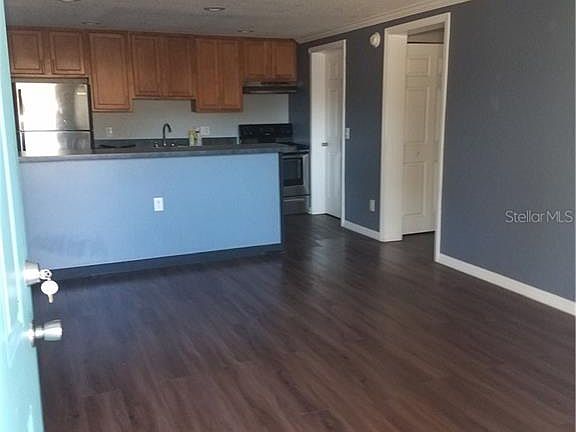 2nd image of 5901 Bryce Ln #5905
