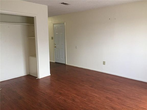 3rd image of 8112 Sonnet Ave APT 102