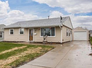 1611 11th Ave SW, Cedar Rapids, IA 52404