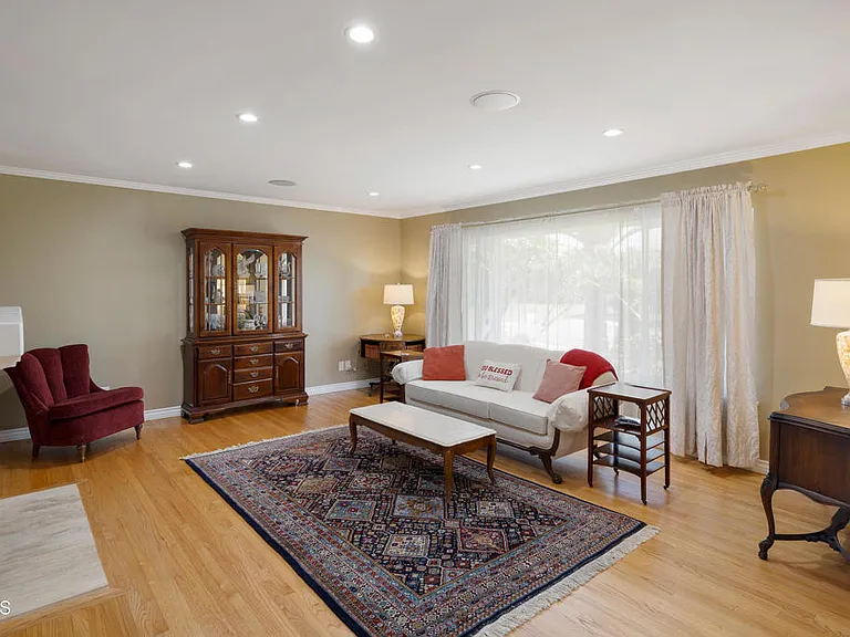 142 W Santa Anita Ter — Photo 4