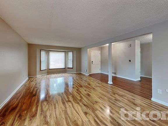 2nd image of 17518 E Wesley Pl