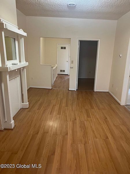 3rd image of 452A Hudson Avenue