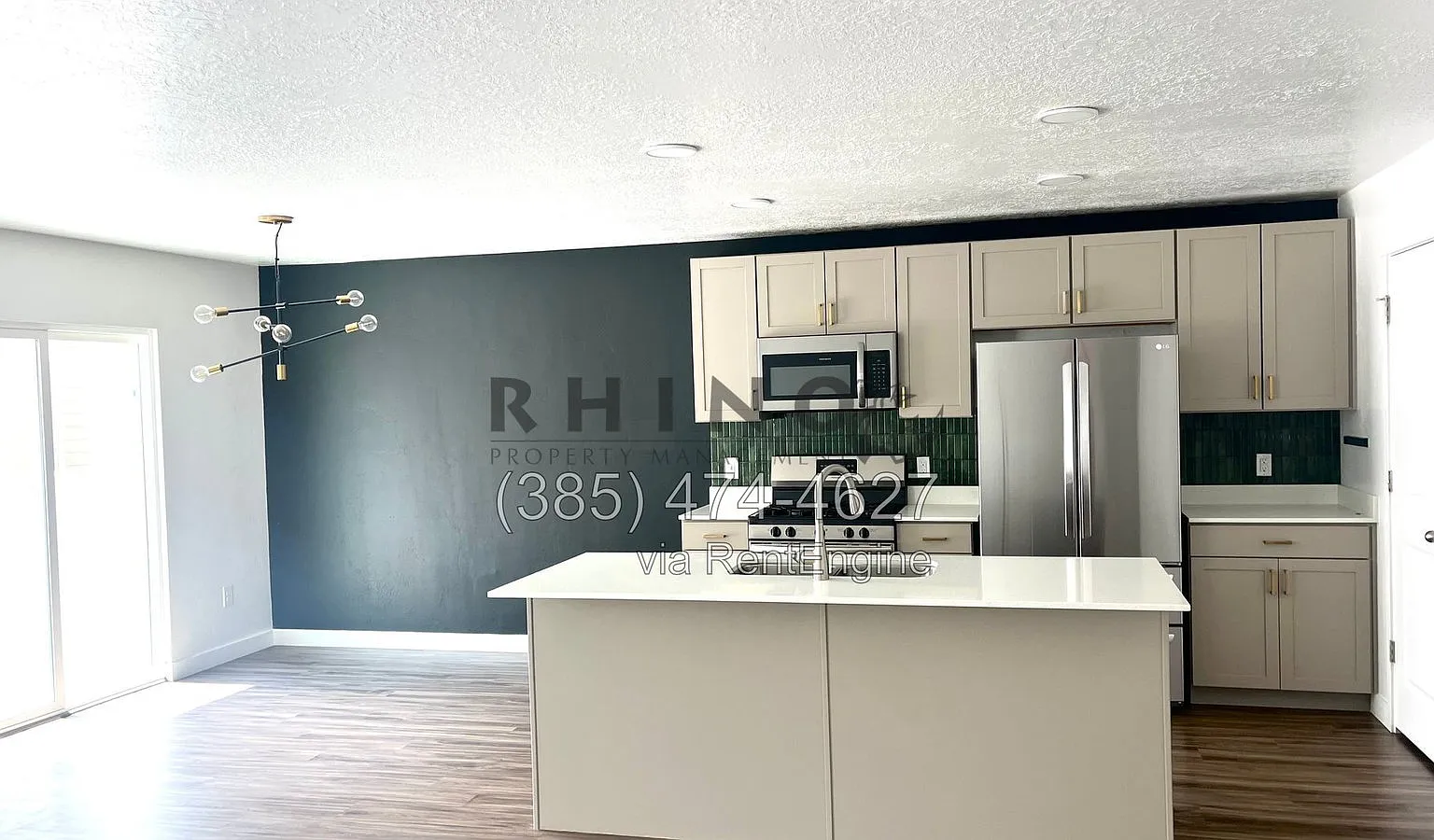 3 bed, 2.0 bath, 2193 sqft, $1,999 — Photo 1