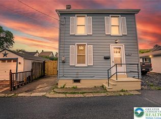 1006 Milton St, Catasauqua, PA 18032