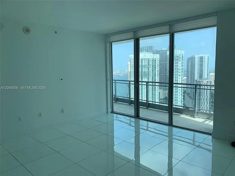 90 SW 3rd St #3610 — Photo 2
