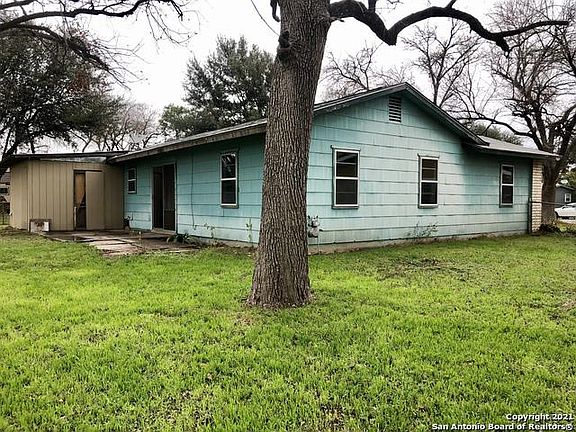 4th image of 2618 Misty Hollow St