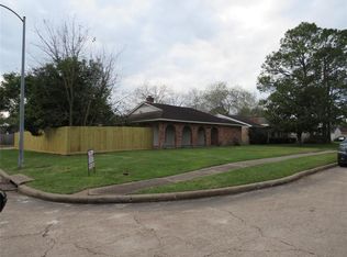 11330 Sagetrail Dr, Houston, TX 77089
