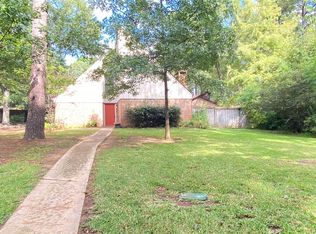 37 Stonegate Dr, Longview, TX 75601