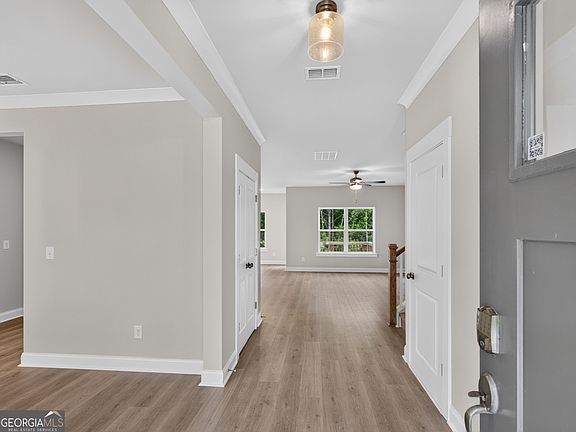 4th image of 479 Principal Meridian Dr