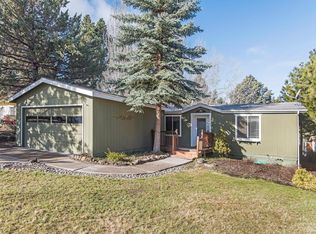1009 SE Castlewood Dr, Bend, OR 97702