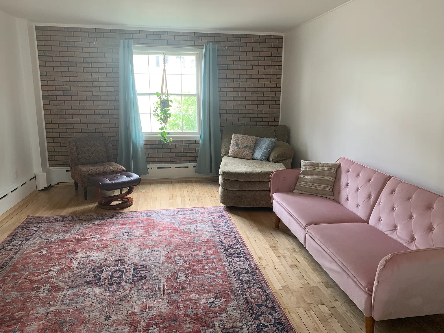 3 bed, 1619 sqft, $640 — Photo 4