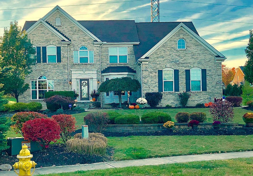1st image of 4394 Roxburghe Dr