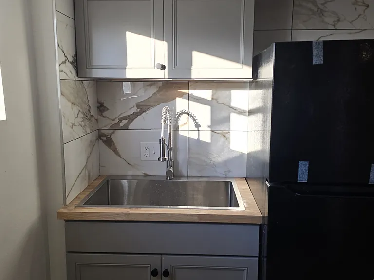 2236 Lapeyrouse St #2236B — Photo 4
