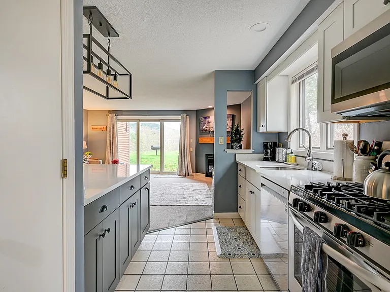 F37 Nordic Village Ln #F37 — Photo 9
