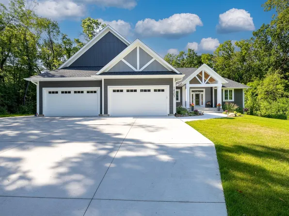 14303 Oakwood Road Ext, Minnetonka, MN 55345