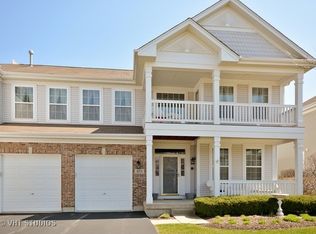 451 Mayborne Ln, Geneva, IL 60134