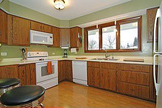 3rd image of 2291 N Circle Dr