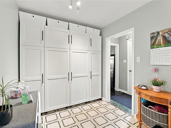 5th image of 63 Ofield Rd