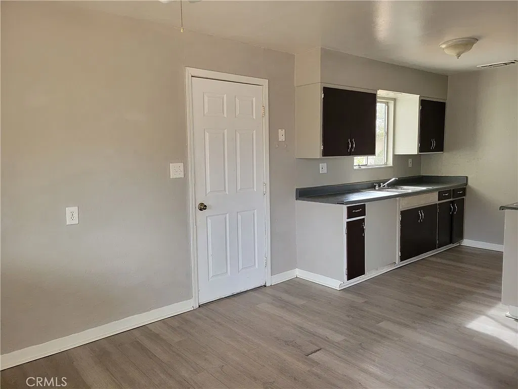 3 bed, 1008 sqft, $1,550 — Photo 4
