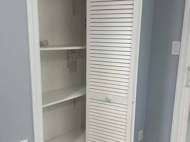 2417 S Rosewood St — Photo 15