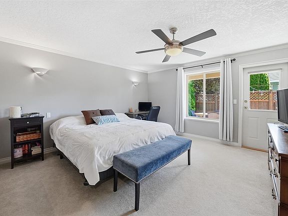 5th image of 1096 Aery View Way