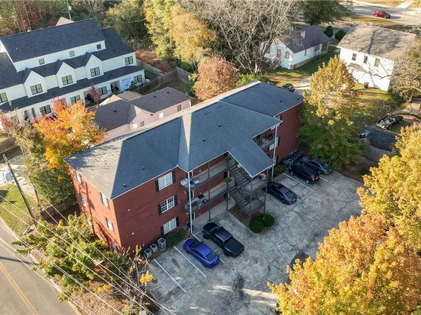 634 W Glenn Ave APT 101, Auburn, AL 36832